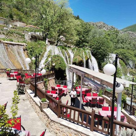 Appartamento Apartman-Stan Na Dan -Stolac Esterno foto