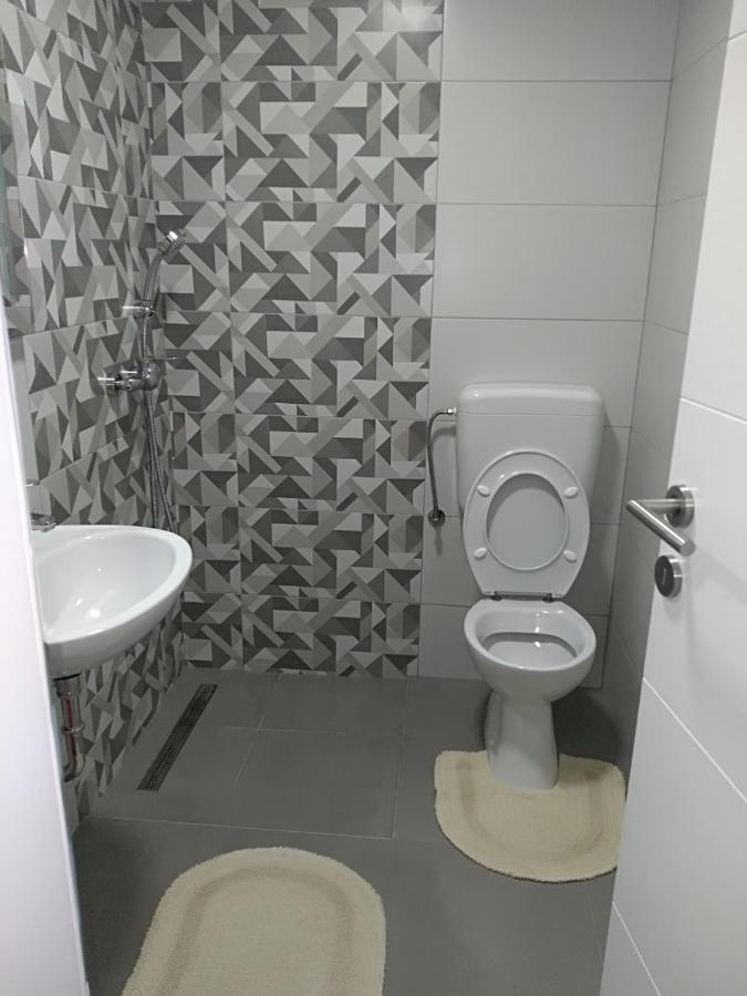 Appartamento Apartman-Stan Na Dan -Stolac Esterno foto
