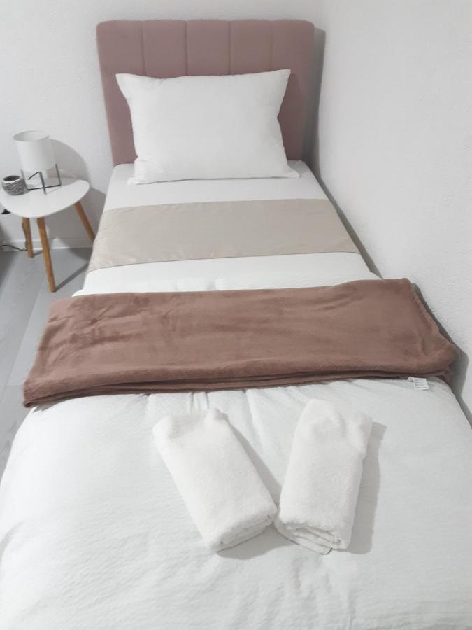 Appartamento Apartman-Stan Na Dan -Stolac Esterno foto