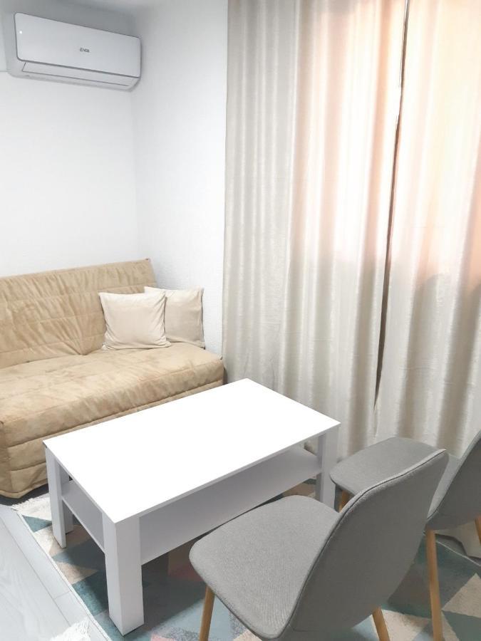 Appartamento Apartman-Stan Na Dan -Stolac Esterno foto